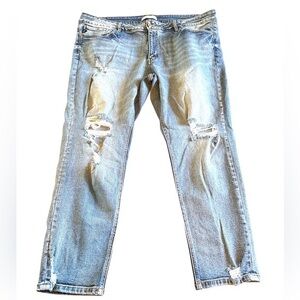 Kancan Maurice’s plus sz 22 light wash distressed skinny jeans